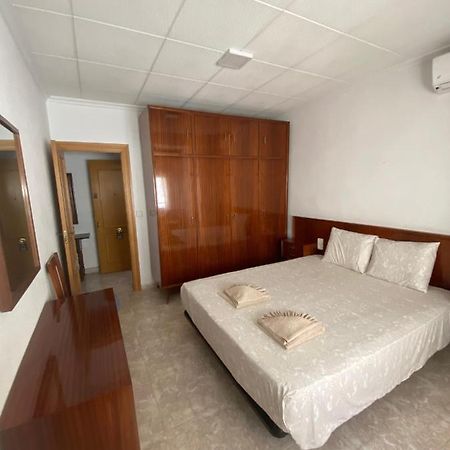 Cozy Apartment In Centre Of Alicante Near Plaza De Toros Bagian luar foto