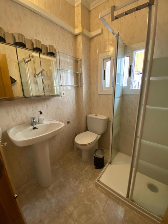 Cozy Apartment In Centre Of Alicante Near Plaza De Toros Bagian luar foto