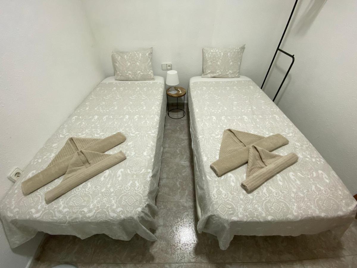 Cozy Apartment In Centre Of Alicante Near Plaza De Toros Bagian luar foto